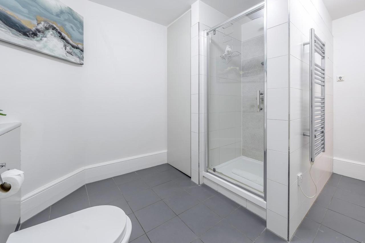 Tottenham Court'S House - 2 Bed London Bagian luar foto